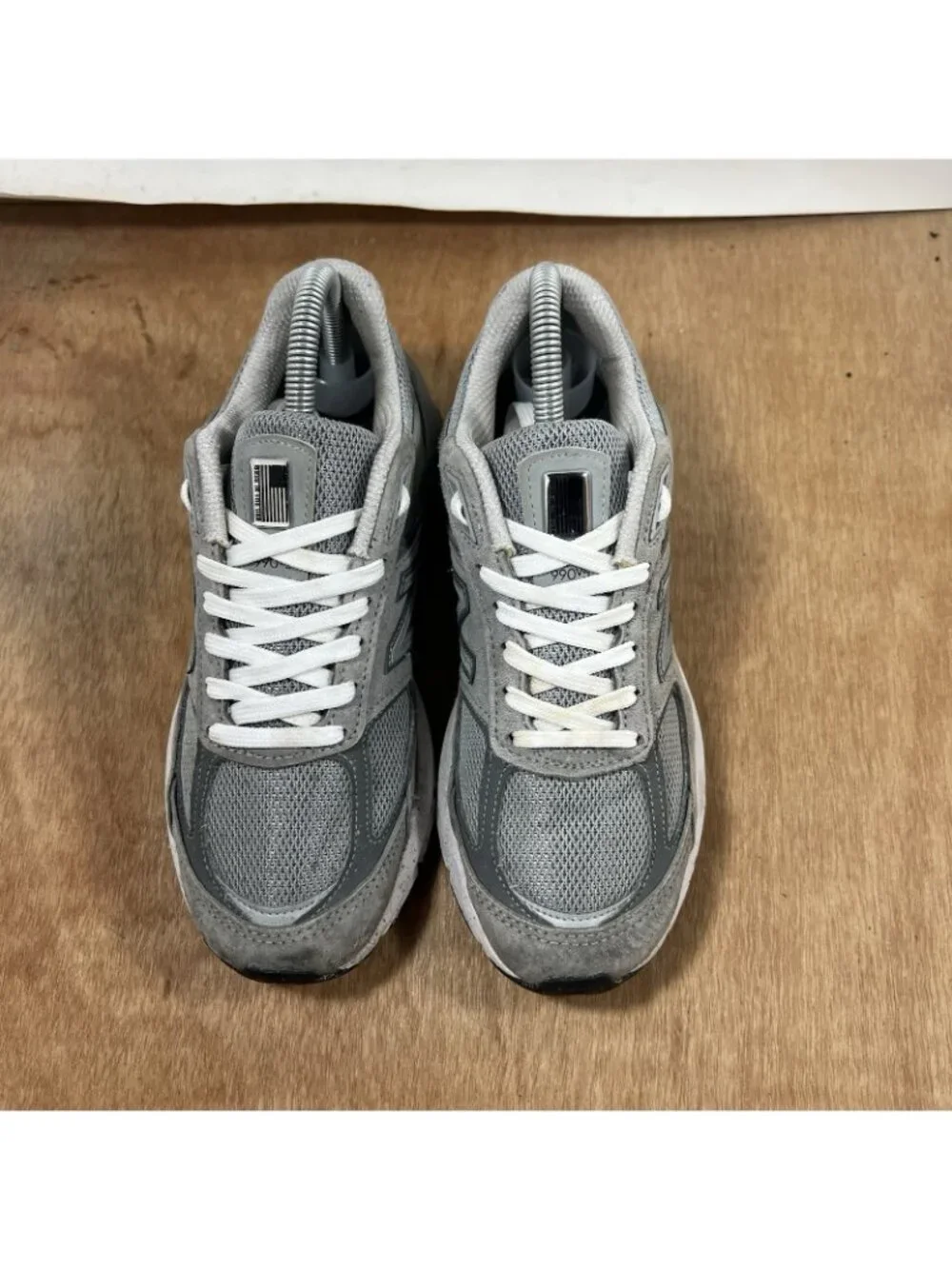 New Balance 990v5 Made In USA Women's Size 7 Running Shoes Gray